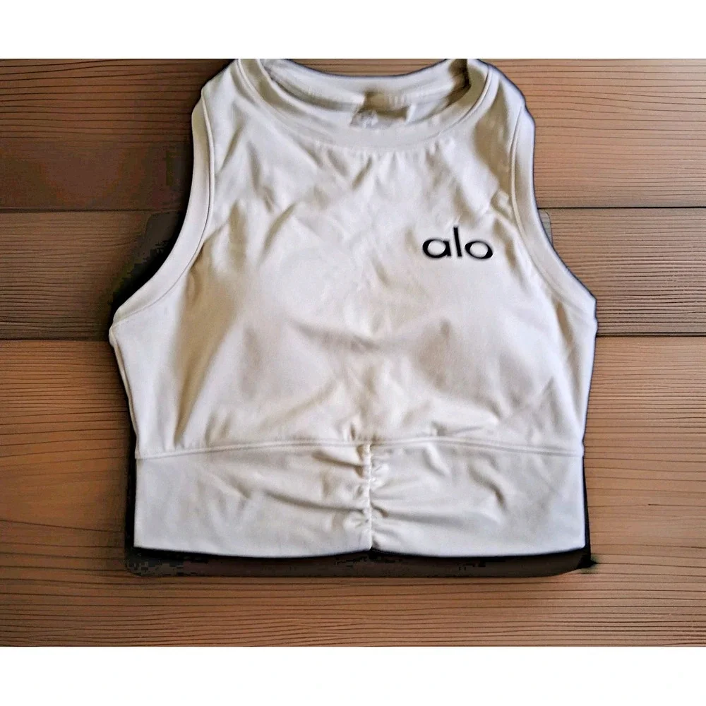 Aloha Island alo yoga